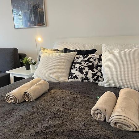 וינה Charming Apartment Near City Center מראה חיצוני תמונה
